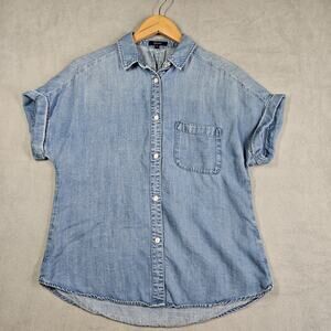 Quince Chambray Shirt Womens Small Short Sleeve Button Up Shirt Light Wash Norm